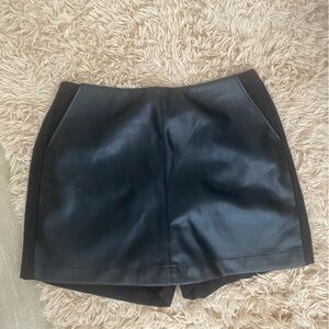 NWOT Cabi Black Leather Skort